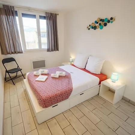 Lisa - Spacious Terrace Ground Floor - By Tgb Appartement