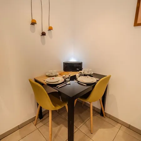 Apartman Lisa - Spacious Terrace Ground Floor - By Tgb