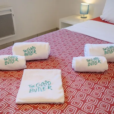 Apartman Lisa - Spacious Terrace Ground Floor - By Tgb *