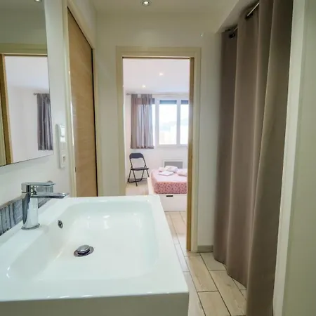 Lisa - Spacious Terrace Ground Floor - By Tgb Apartman Ajaccio