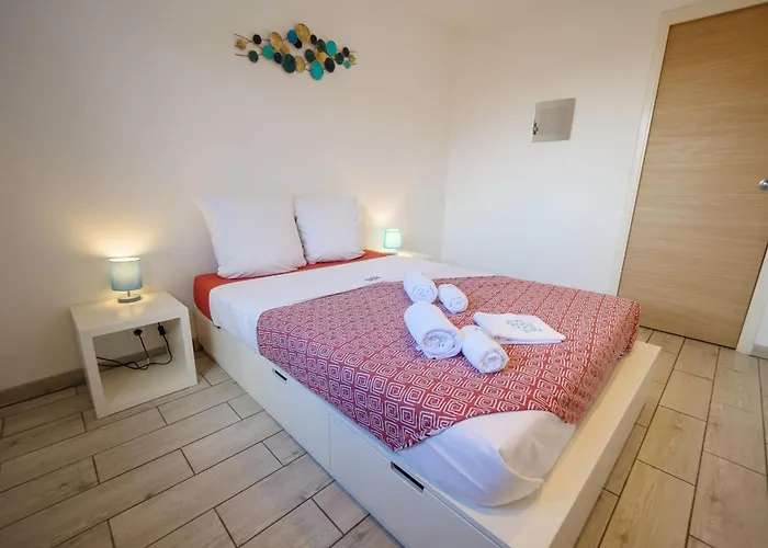 Lisa - Spacious Terrace Ground Floor - By Tgb Ajaccio (Corsica)