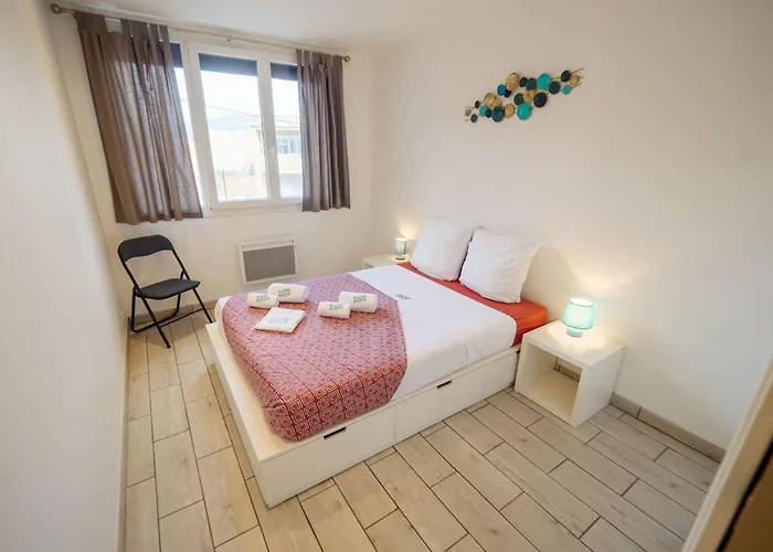 Lisa - Spacious Terrace Ground Floor - By Tgb Appartement