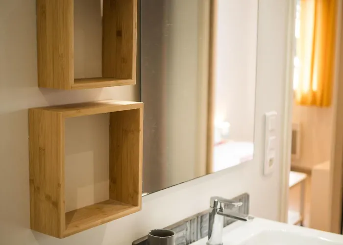 Lisa - Spacious Terrace Ground Floor - By Tgb Appartement