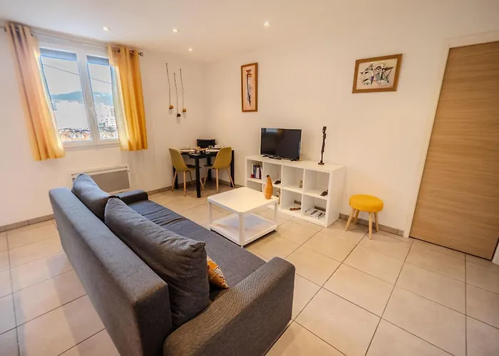 Lisa - Spacious Terrace Ground Floor - By Tgb Appartement *