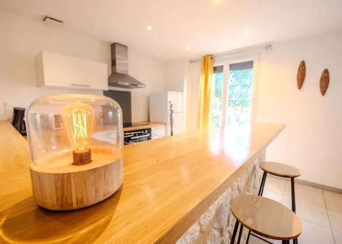 Apartment Lisa - Spacious Terrace Ground Floor - By Tgb *