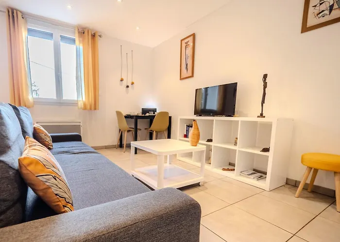 Lisa - Spacious Terrace Ground Floor - By Tgb Ajaccio (Corsica)